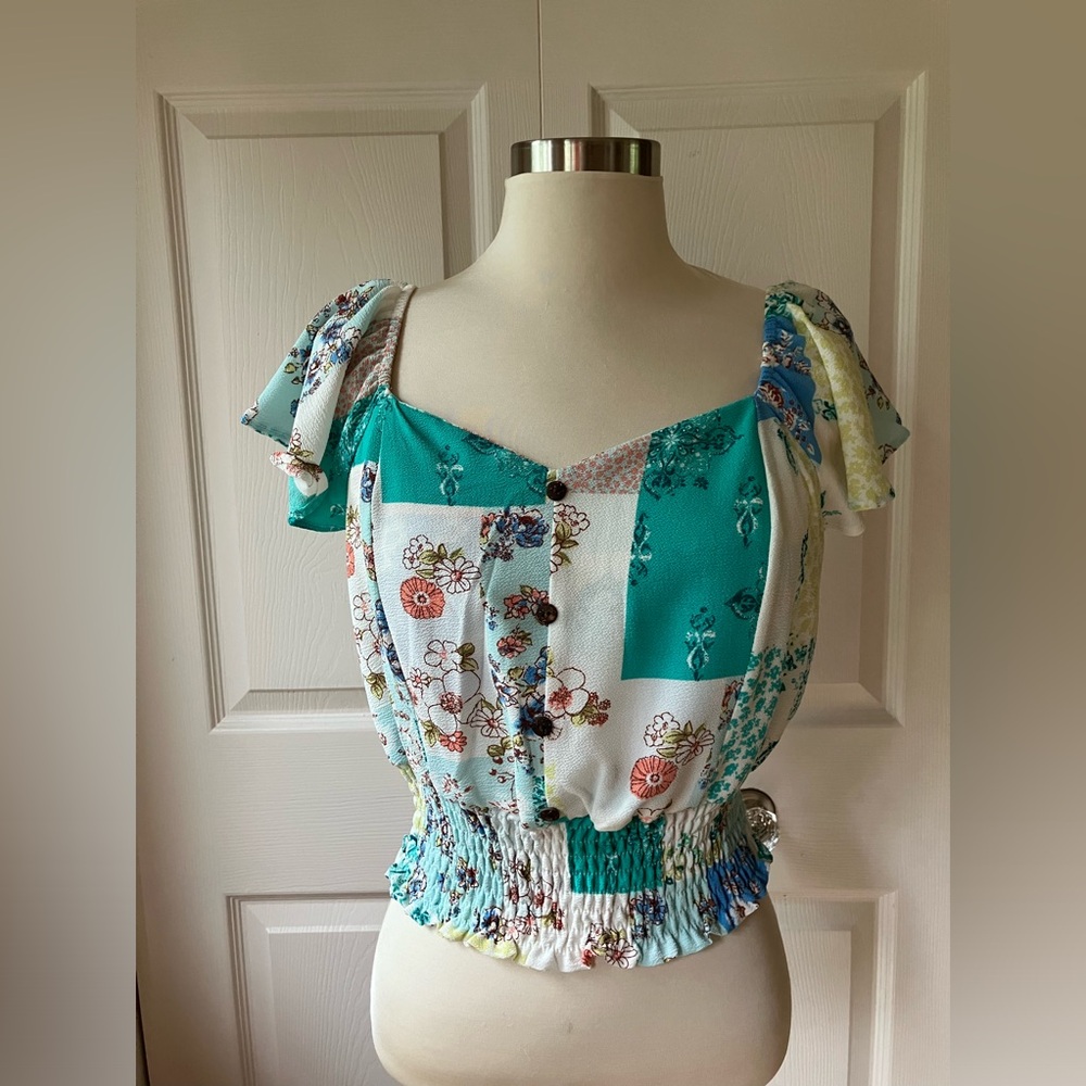 NWOT Monteau L.A. cropped top